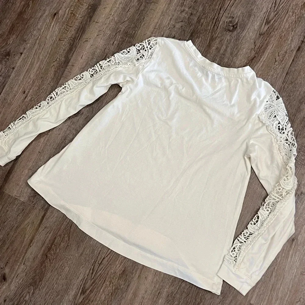Banana Republic • Lace Accent Long Sleeve Blouse